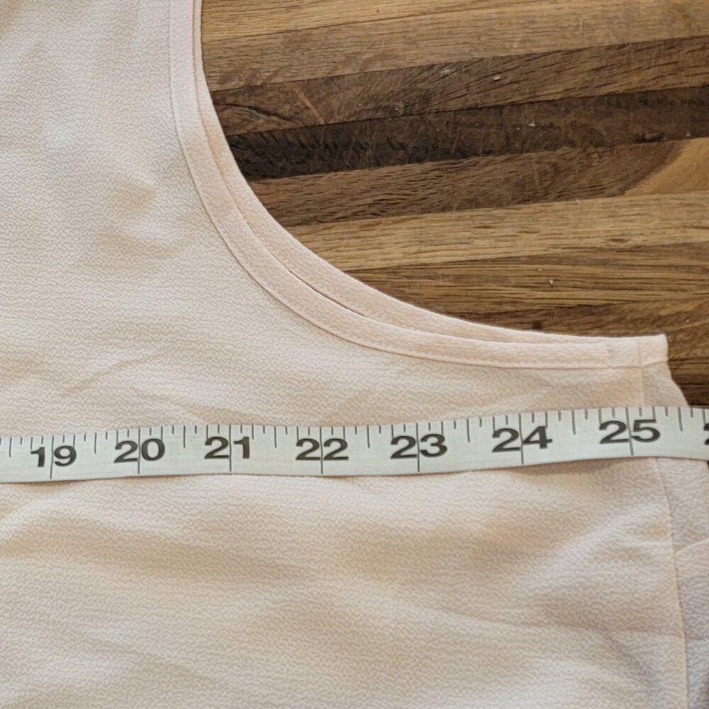 NWOT Maurice's Double V Neckline Sleeveless Pale Pink Blouse - Picture 5 of 8